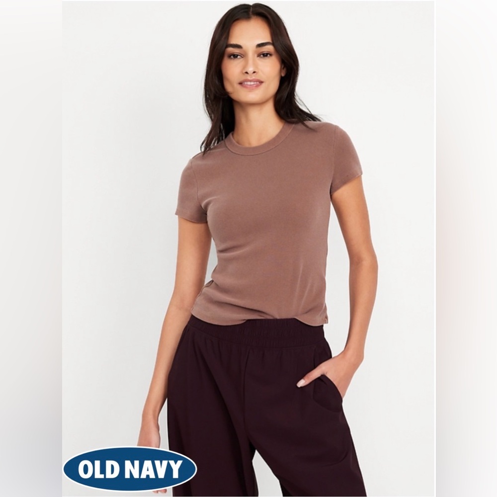 Old Navy Snug Crop T-Shirt